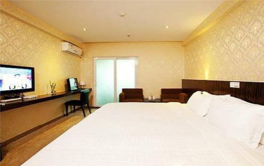 Shenzhen Luohu Art Hotel, Dongmen Shopping Center Pokoj fotografie